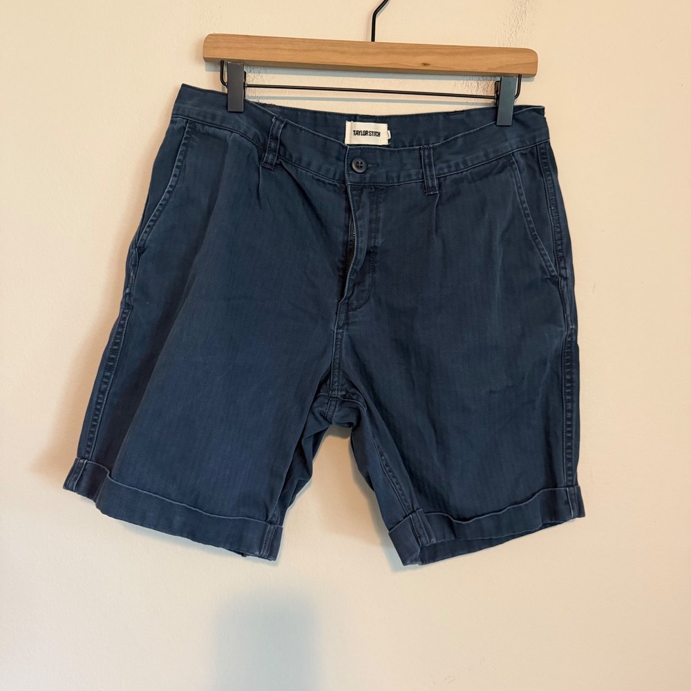 Taylor Stitch Chino Cuffed hem shorts 33 blue classic preppy golf casual